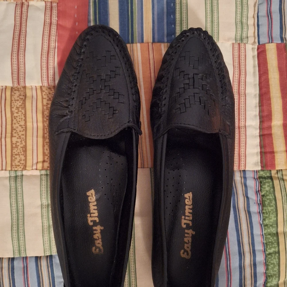 SAS Easy Times Women's Black Leather Slip-on Flats Size 8.5